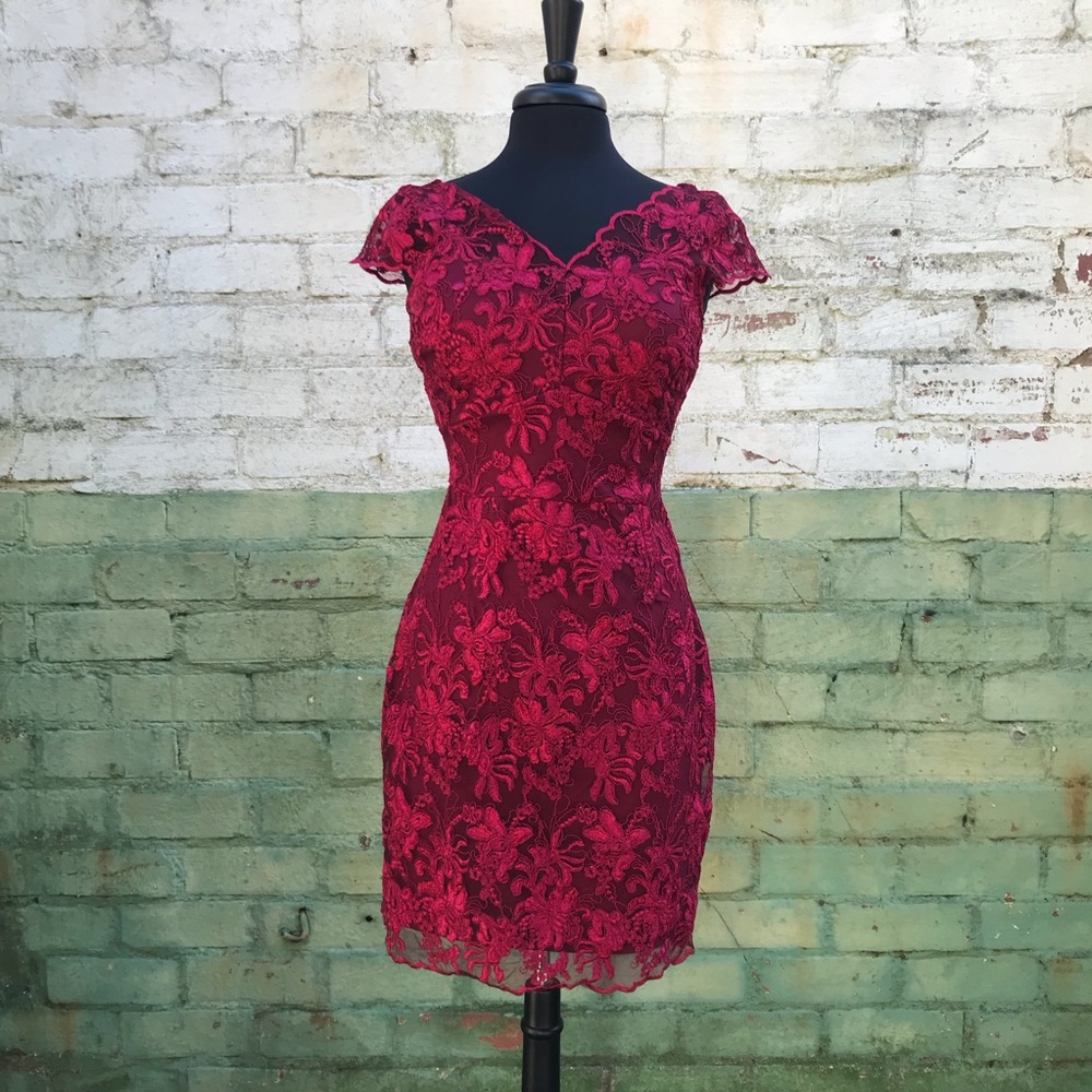 SOIEBLU Embroidered Lace Dress - Picture 1 of 6
